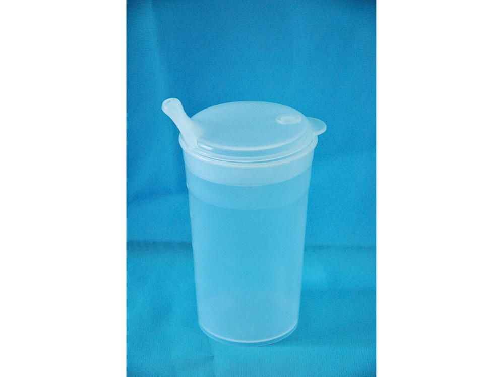 Schnabelbecher, Becher, Trinkbecher, Trinkhilfe, Gebissdose